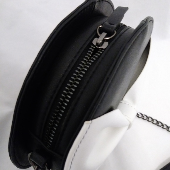 Neiman Marcus Canteen Style Purse - Leather - Picture 3 of 4